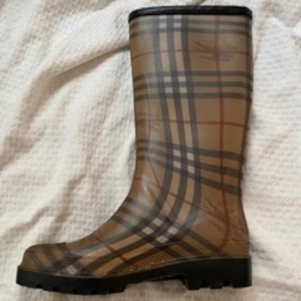 Burberry Women's Size 38 Nova Check Rain Boots